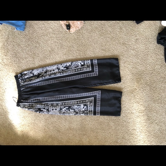 Bar III paints with pockets. - Picture 4 of 4